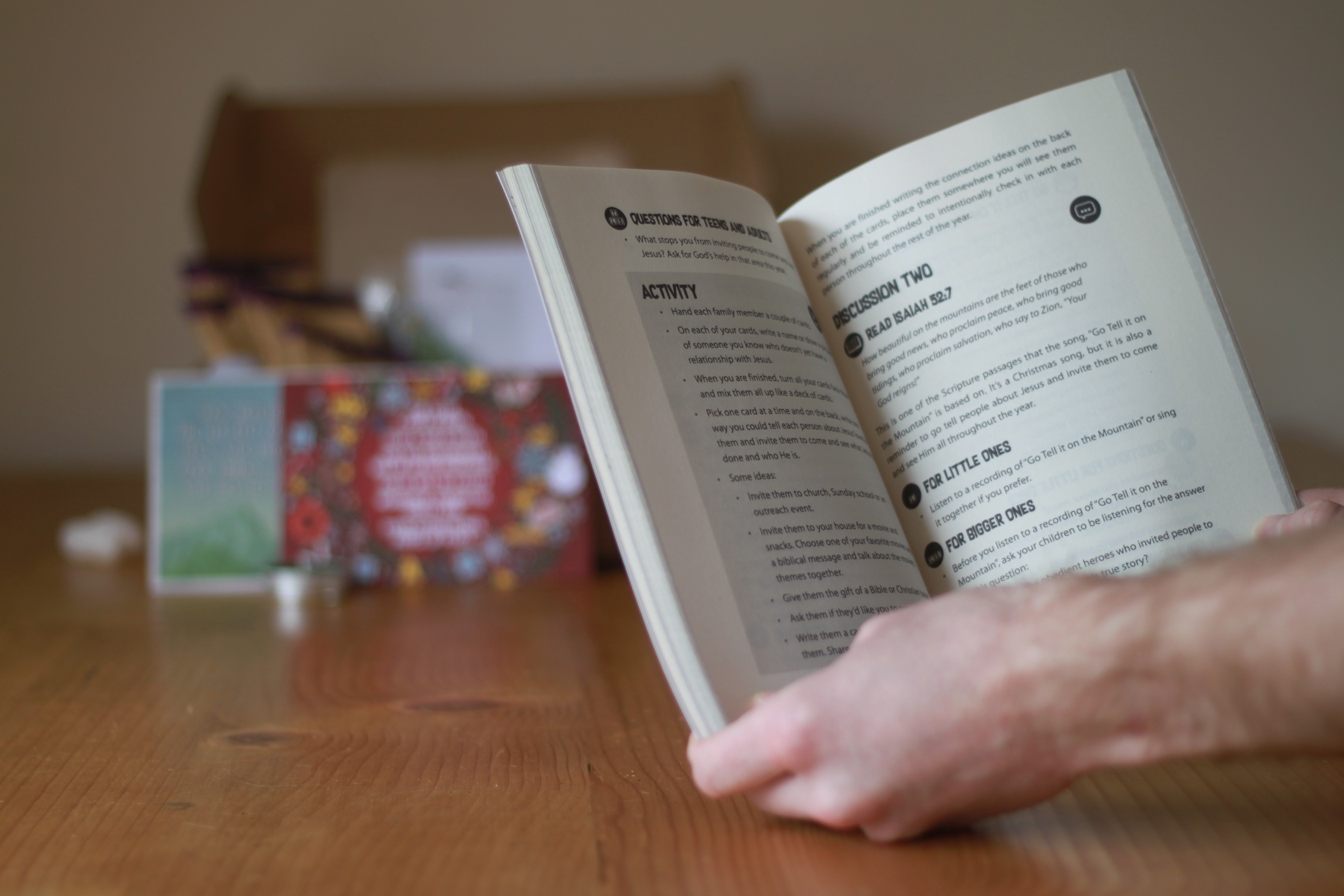 Come & See Family Advent Devotional Box