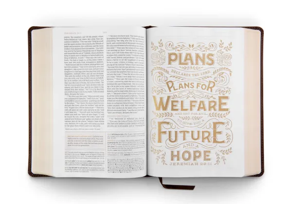 ESV Women's Study Bible